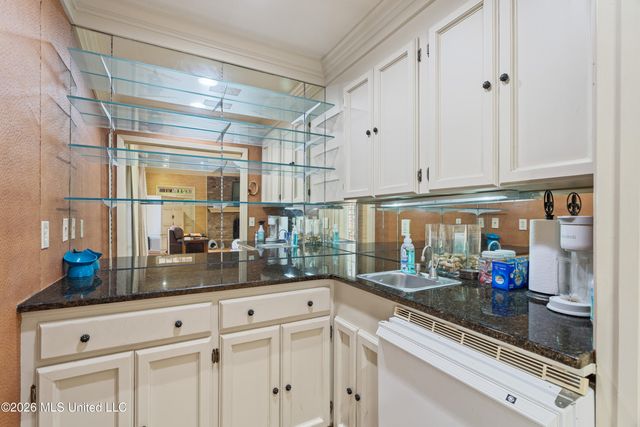 207 Southampton Road, Hattiesburg, MS 39401