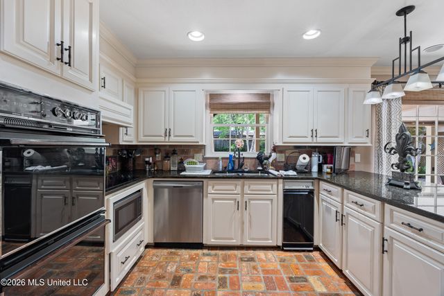 207 Southampton Road, Hattiesburg, MS 39401