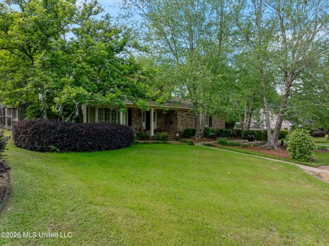 207 Southampton Road, Hattiesburg, MS 39401