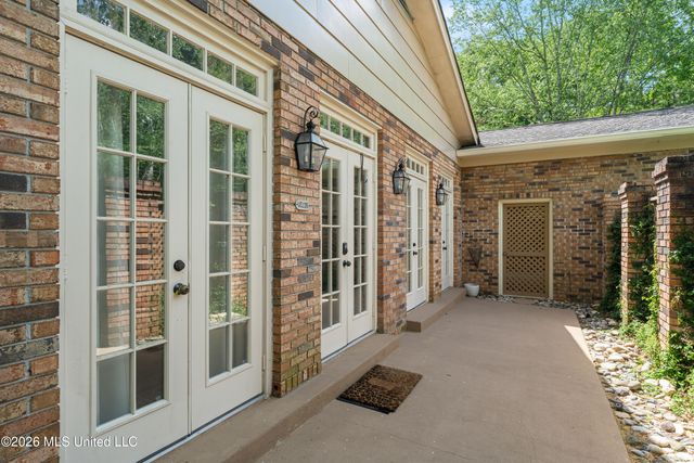 207 Southampton Road, Hattiesburg, MS 39401