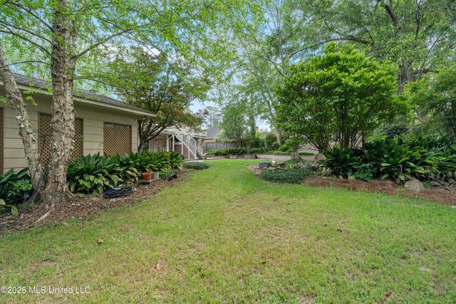 207 Southampton Road, Hattiesburg, MS 39401