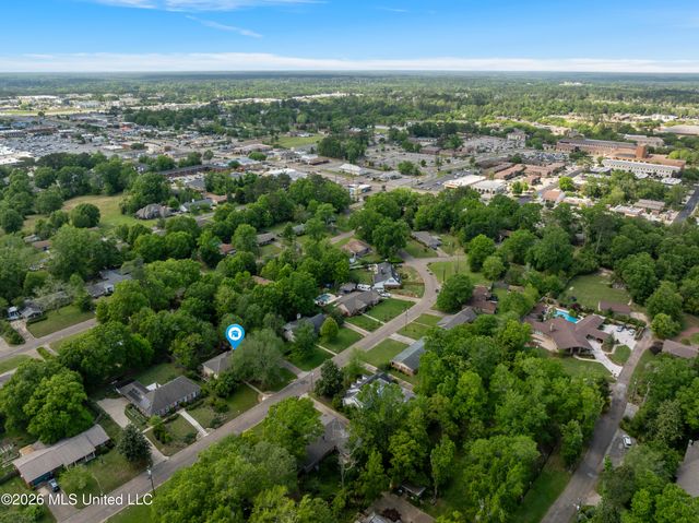 207 Southampton Road, Hattiesburg, MS 39401
