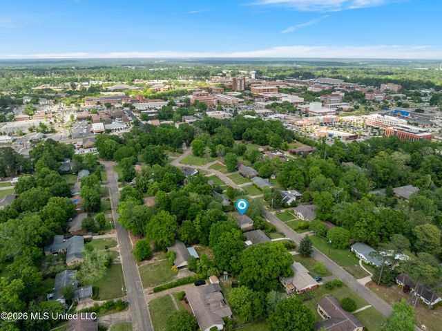 207 Southampton Road, Hattiesburg, MS 39401