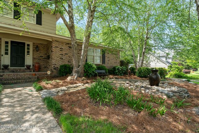 207 Southampton Road, Hattiesburg, MS 39401