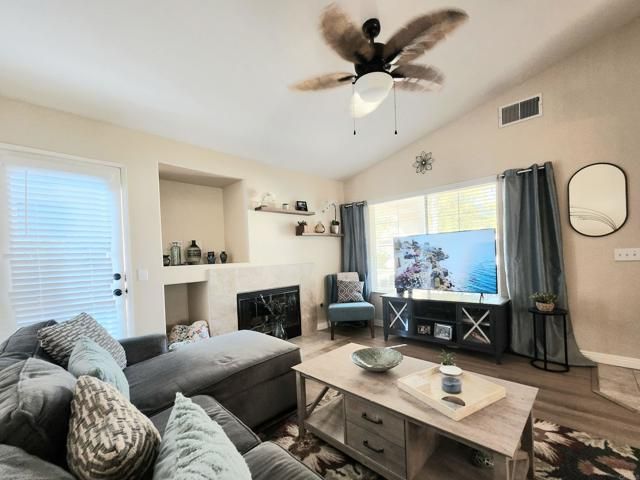 23800 Corte Picante, Murrieta, CA 92562