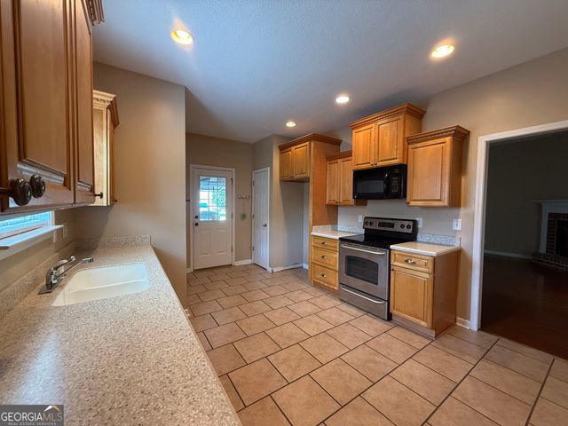113 Berkley Circle, Warner Robins, GA 31093