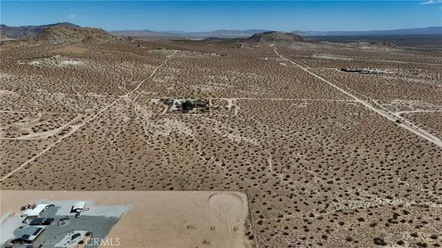 709 East End, Lucerne Valley, CA 92356