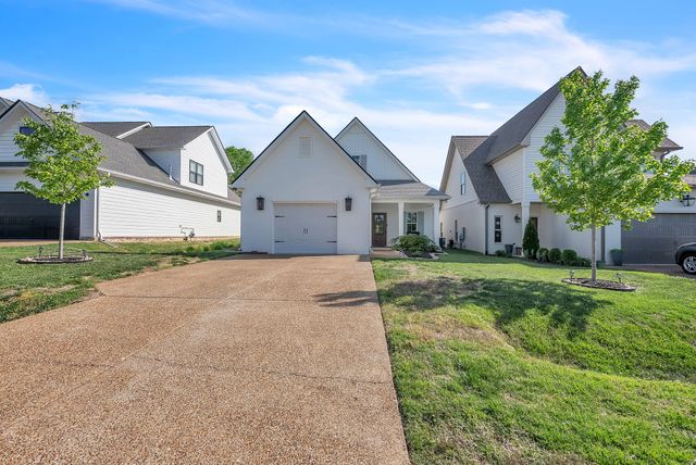 1570 John Galt Dr, Lebanon, TN 37087