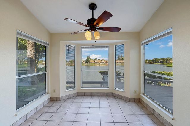3267 Lakeshore Ct, Stockton, CA 95219