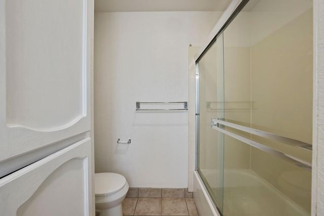 3267 Lakeshore Ct, Stockton, CA 95219