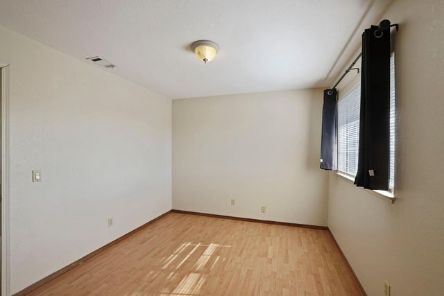 3267 Lakeshore Ct, Stockton, CA 95219