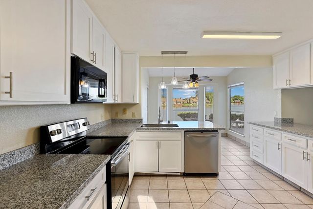 3267 Lakeshore Ct, Stockton, CA 95219