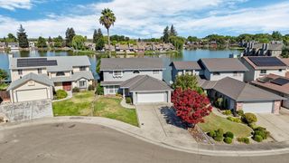 3267 Lakeshore Ct, Stockton, CA 95219