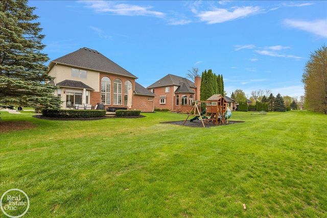 57409 Stonebriar Drive, Washington Twp, MI 48094