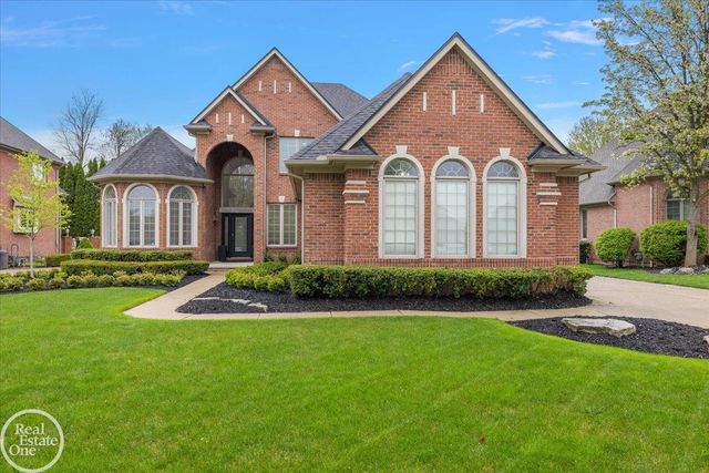 57409 Stonebriar Drive, Washington Twp, MI 48094