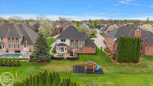 57409 Stonebriar Drive, Washington Twp, MI 48094