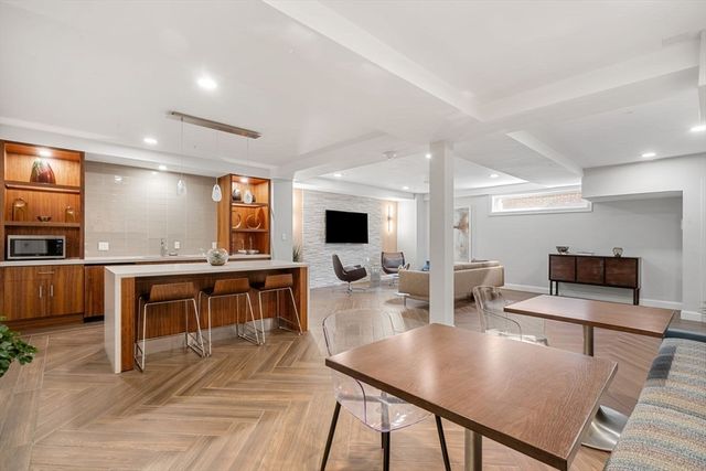 771 Harrison Ave 201, Boston, MA 02118