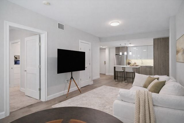 771 Harrison Ave 201, Boston, MA 02118