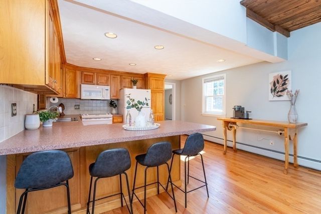 124 Bedford St, Burlington, MA 01803