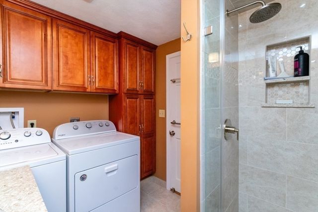 124 Bedford St, Burlington, MA 01803