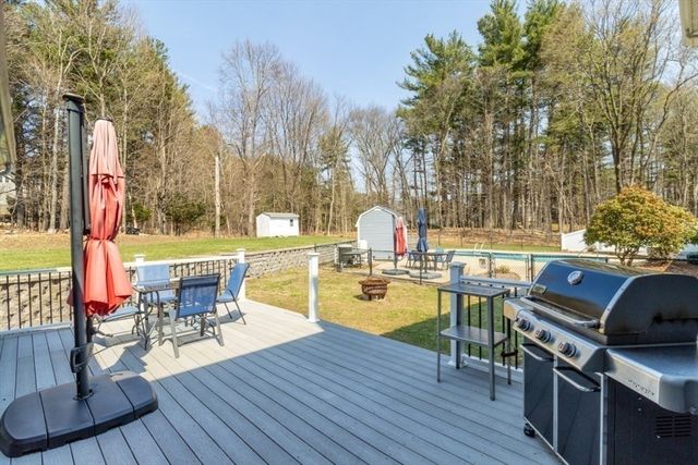 124 Bedford St, Burlington, MA 01803