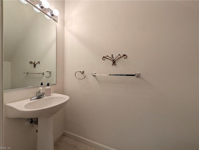 13436 Prince Andrew TRL, Carrollton, VA 23314