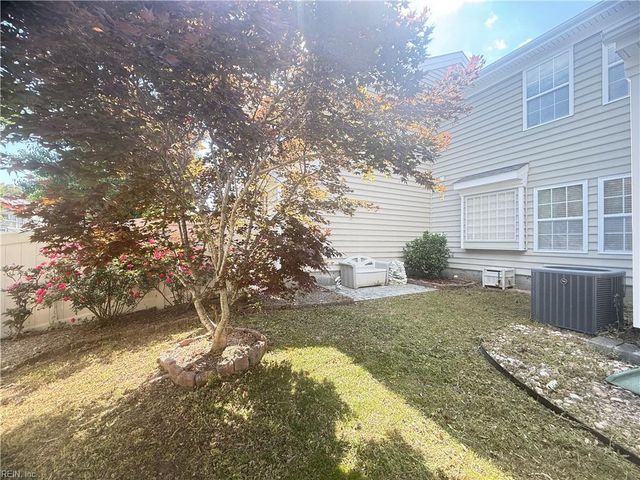 13436 Prince Andrew TRL, Carrollton, VA 23314