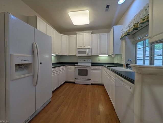 13436 Prince Andrew TRL, Carrollton, VA 23314