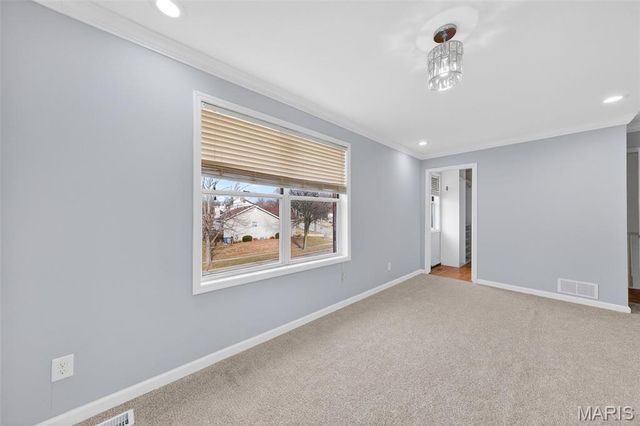 1852 Partridge Berry Drive, Florissant, MO 63031