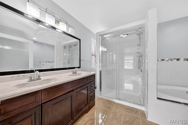 1852 Partridge Berry Drive, Florissant, MO 63031