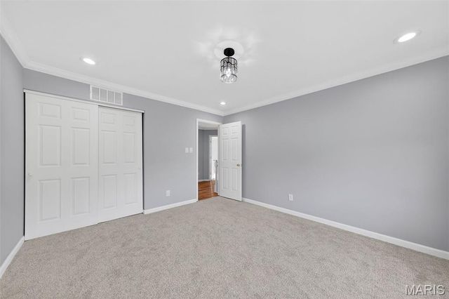 1852 Partridge Berry Drive, Florissant, MO 63031