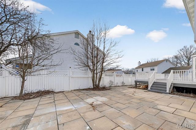 1852 Partridge Berry Drive, Florissant, MO 63031