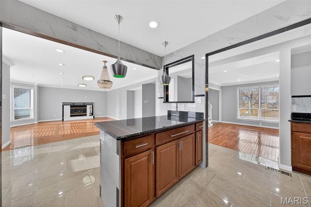 1852 Partridge Berry Drive, Florissant, MO 63031