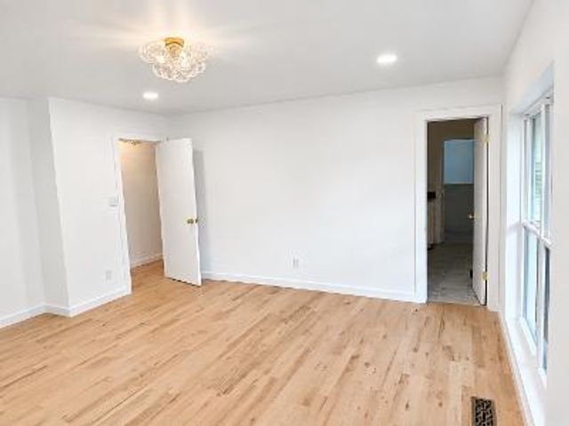 800 Mockingbird Lane, Norman, OK 73071