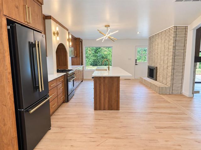 800 Mockingbird Lane, Norman, OK 73071