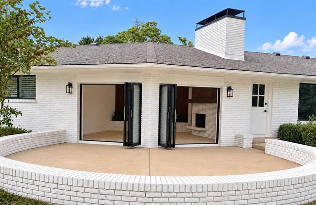 800 Mockingbird Lane, Norman, OK 73071