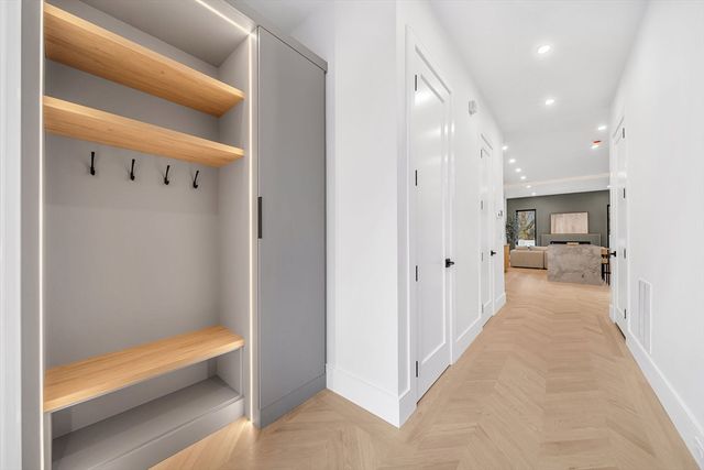 123-125 Waban St 123, Newton, MA 02458