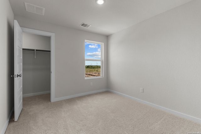 5531 Franklin Hills, Von Ormy, TX 78073