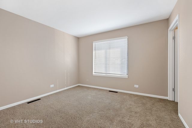 1621 Westminster Drive 206, Naperville, IL 60563