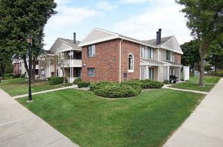 1621 Westminster Drive 206, Naperville, IL 60563