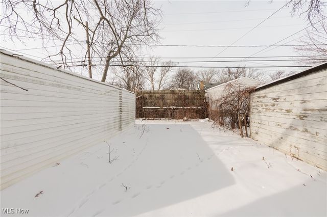 3724 W 130th Street, Cleveland, OH 44111