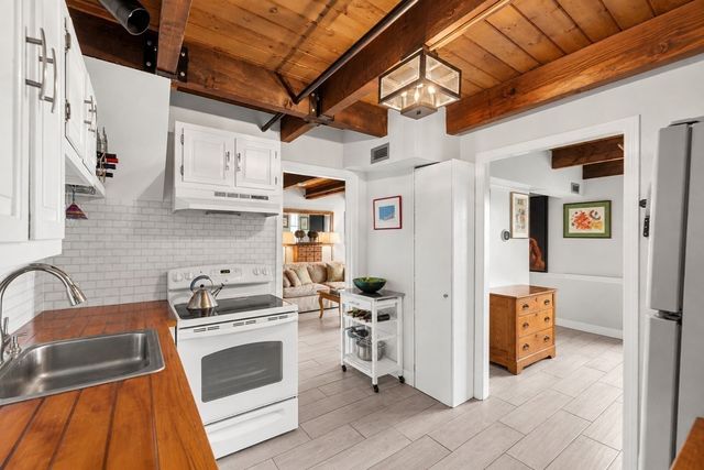90 Wharf Street L12, Salem, MA 01970
