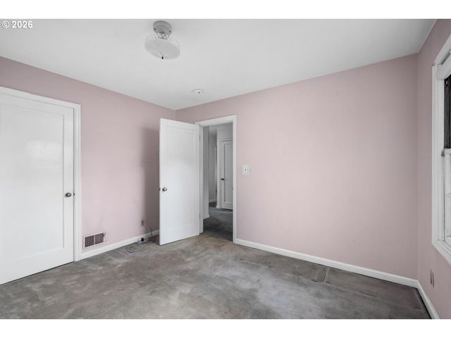 2115 Se 30TH Ave, Portland, OR 97214