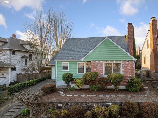 2115 Se 30TH Ave, Portland, OR 97214