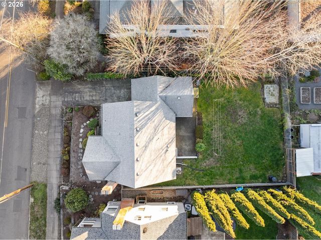 2115 Se 30TH Ave, Portland, OR 97214