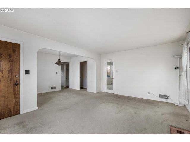 2115 Se 30TH Ave, Portland, OR 97214