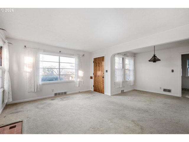 2115 Se 30TH Ave, Portland, OR 97214