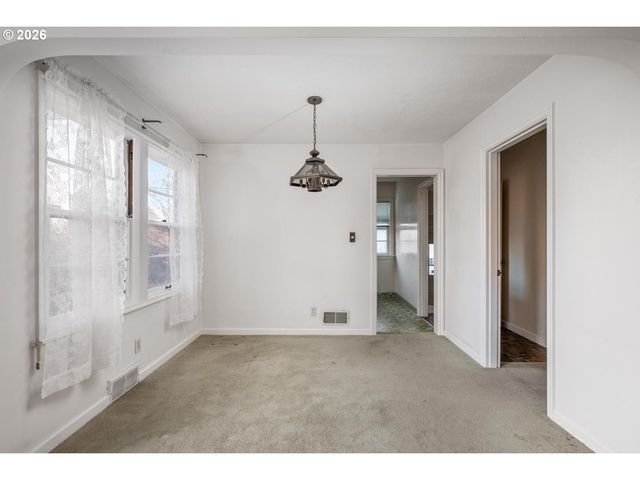 2115 Se 30TH Ave, Portland, OR 97214