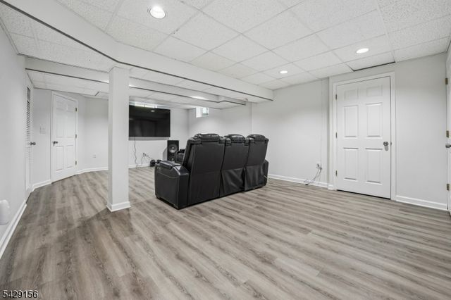 6 Diane Ct, Wayne Twp., NJ 07470