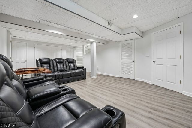 6 Diane Ct, Wayne Twp., NJ 07470